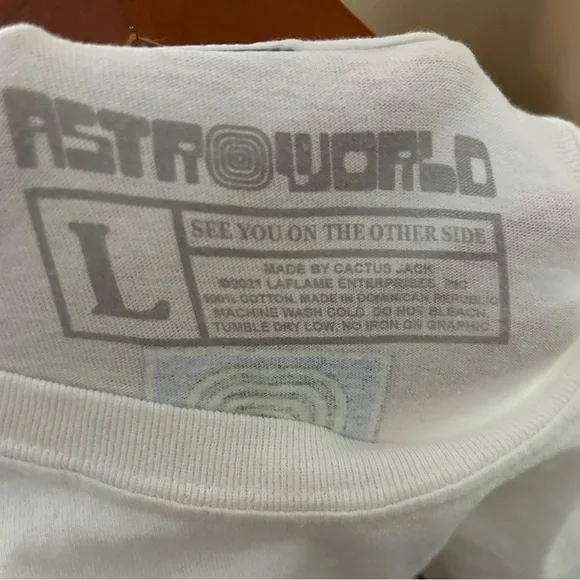 Travis Scott astroworld tee concert merch NWOT - Picture 8 of 11